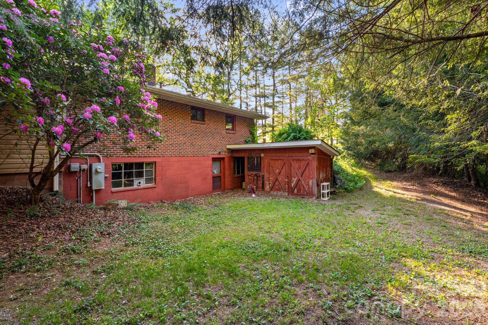 435 Upper Glady Fork Road Candler NC 28715