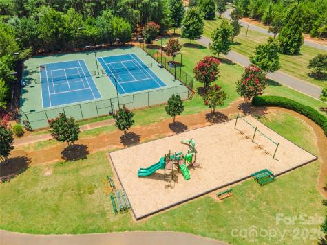 2021 Gladelynn Court Belmont NC 28012