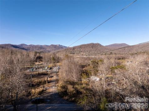 477 Rowland Road Swannanoa NC 28778