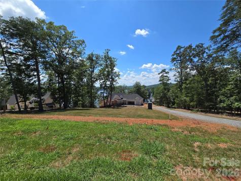 178 Kingfisher Court Badin Lake NC 28127