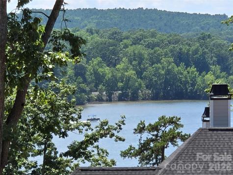 178 Kingfisher Court Badin Lake NC 28127