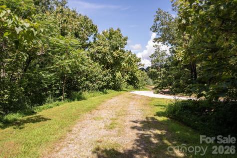 44 Giffords Lane Asheville NC 28803
