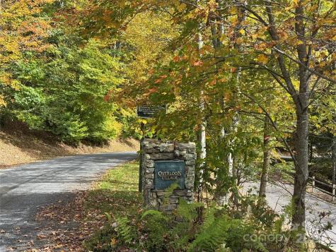 92 Goldenleaf Drive Mars Hill NC 28754