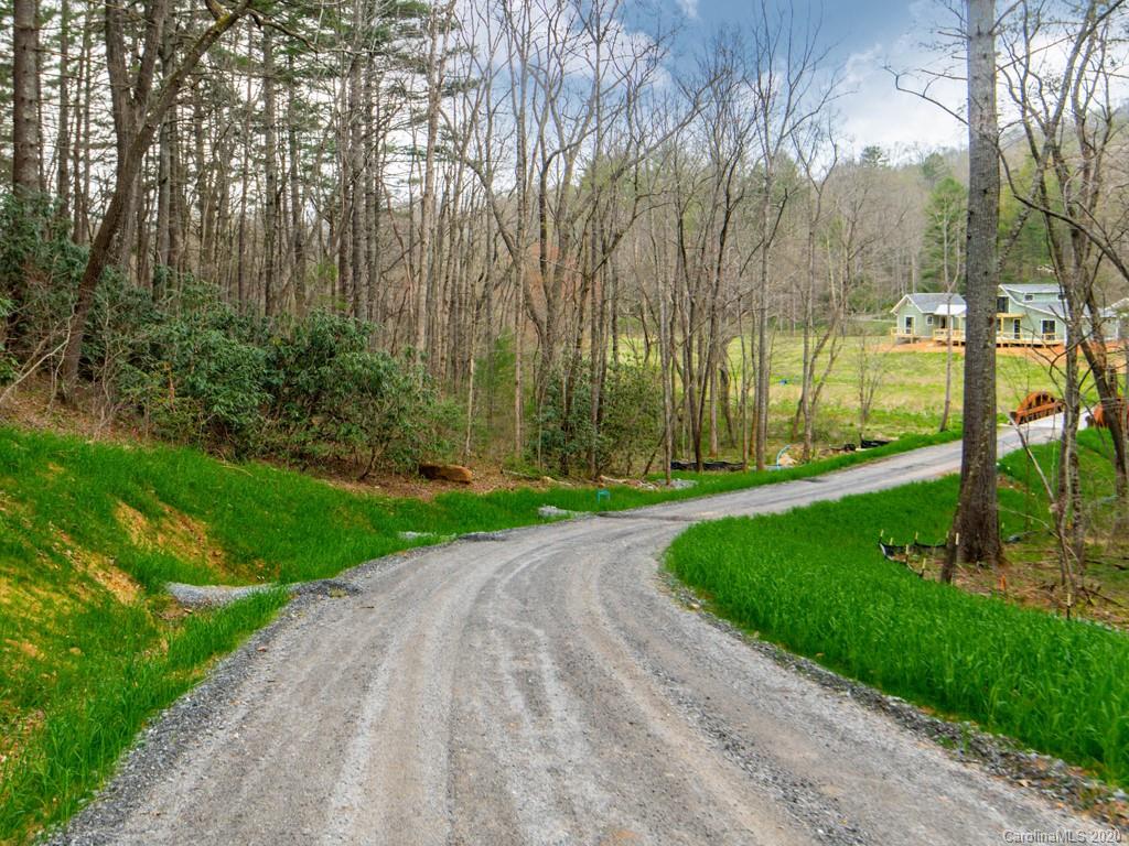 35 Wandering Oaks Way Asheville NC 28805