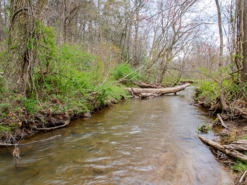 35 Wandering Oaks Way Asheville NC 28805
