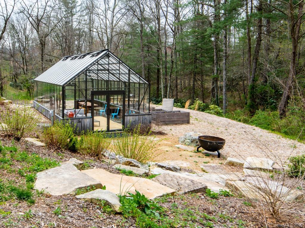 35 Wandering Oaks Way Asheville NC 28805