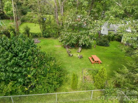 10 Rex Drive Asheville NC 28806