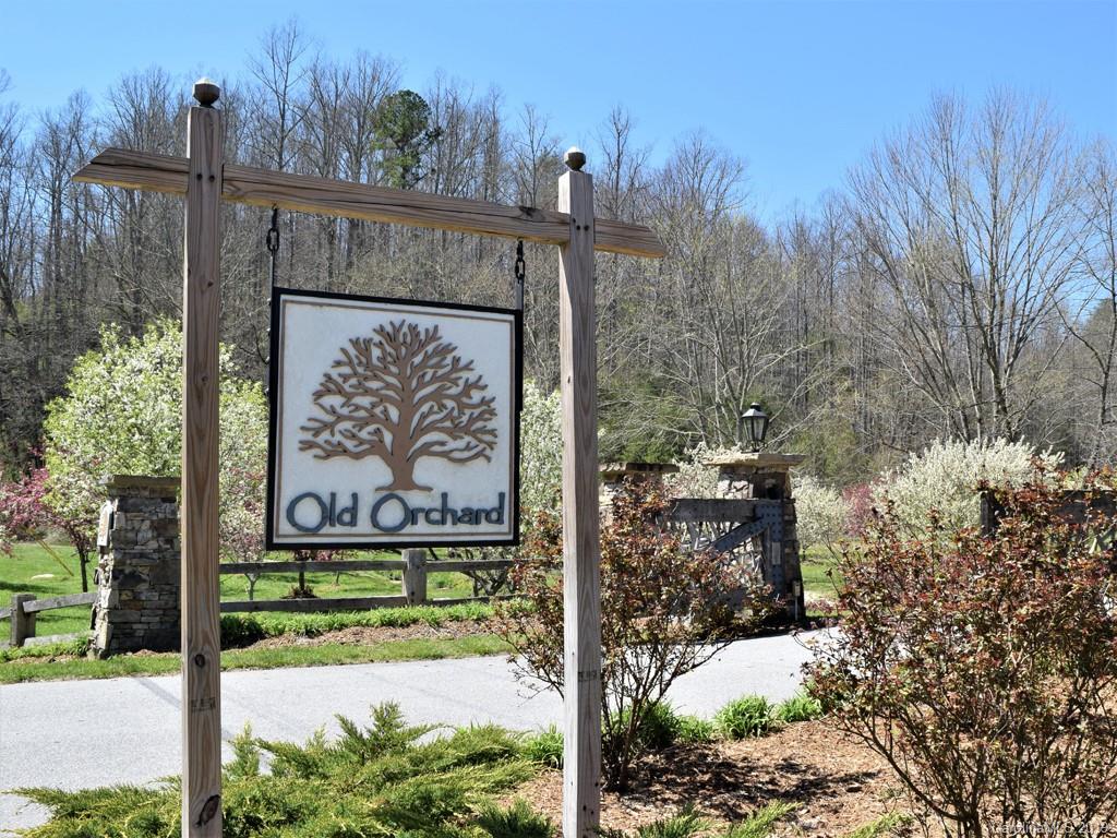 199 Morning Air Lane Hendersonville NC 28792