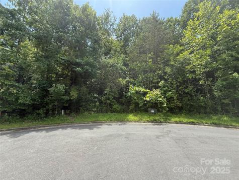 1047 Williamsburg Drive Lenoir NC 28645