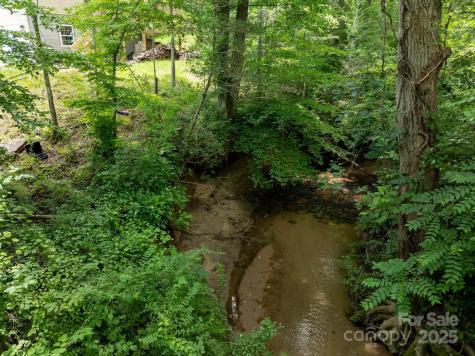 1047 Williamsburg Drive Lenoir NC 28645