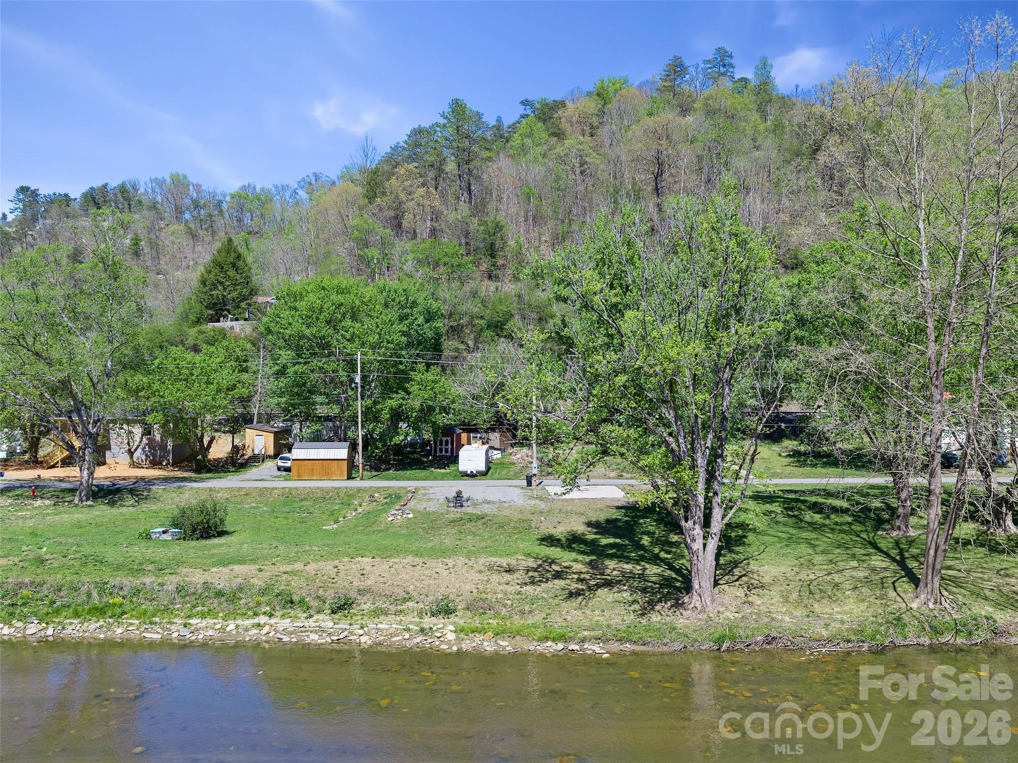 150 Rollins Road Marshall NC 28753
