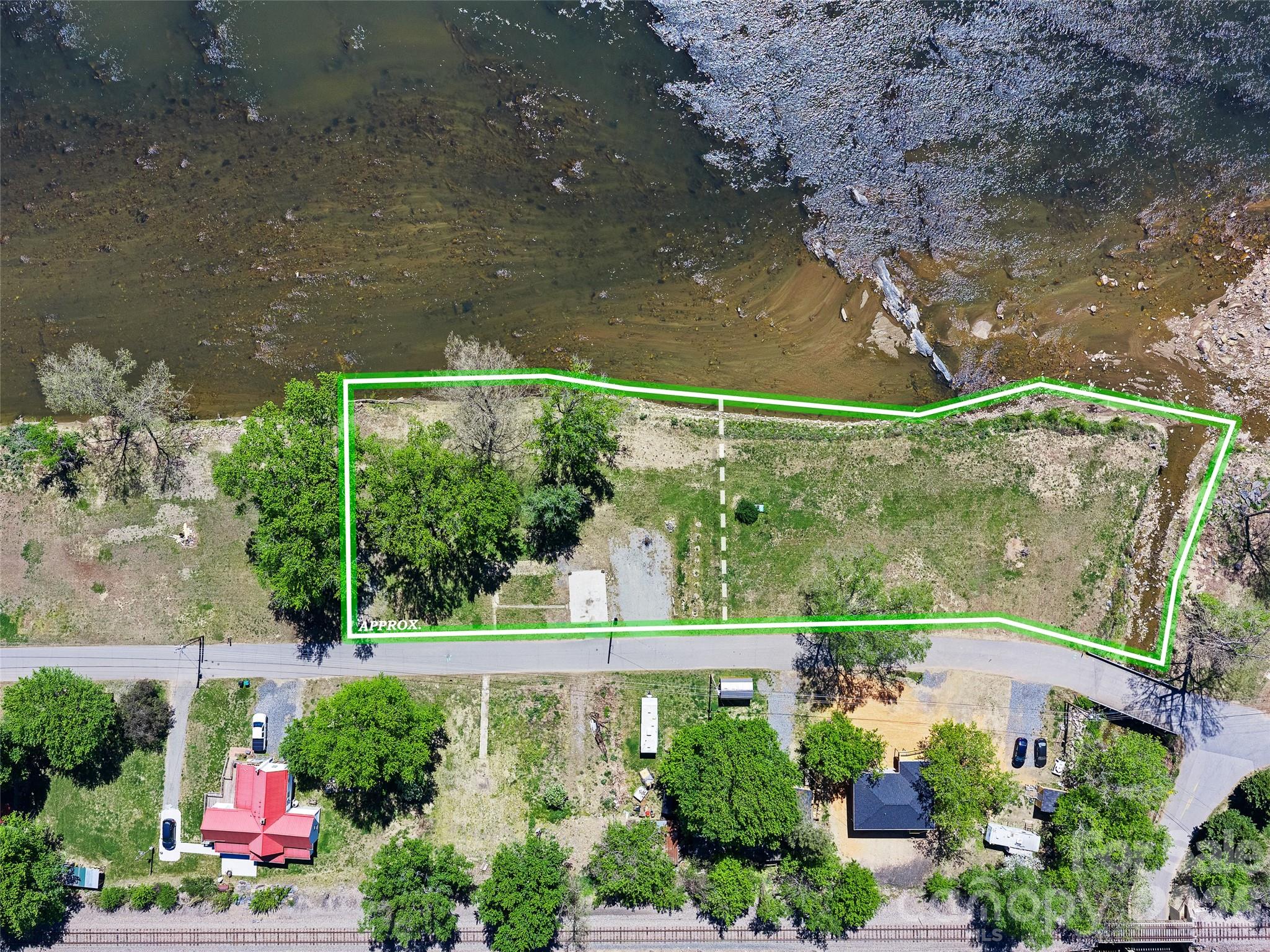 150 Rollins Road Marshall NC 28753
