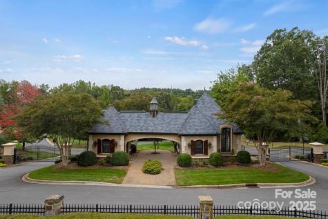 1029 Glade Spring Court Belmont NC 28012