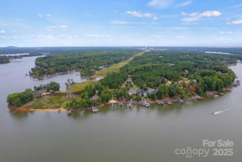 1029 Glade Spring Court Belmont NC 28012