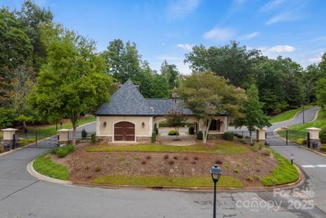 1029 Glade Spring Court Belmont NC 28012