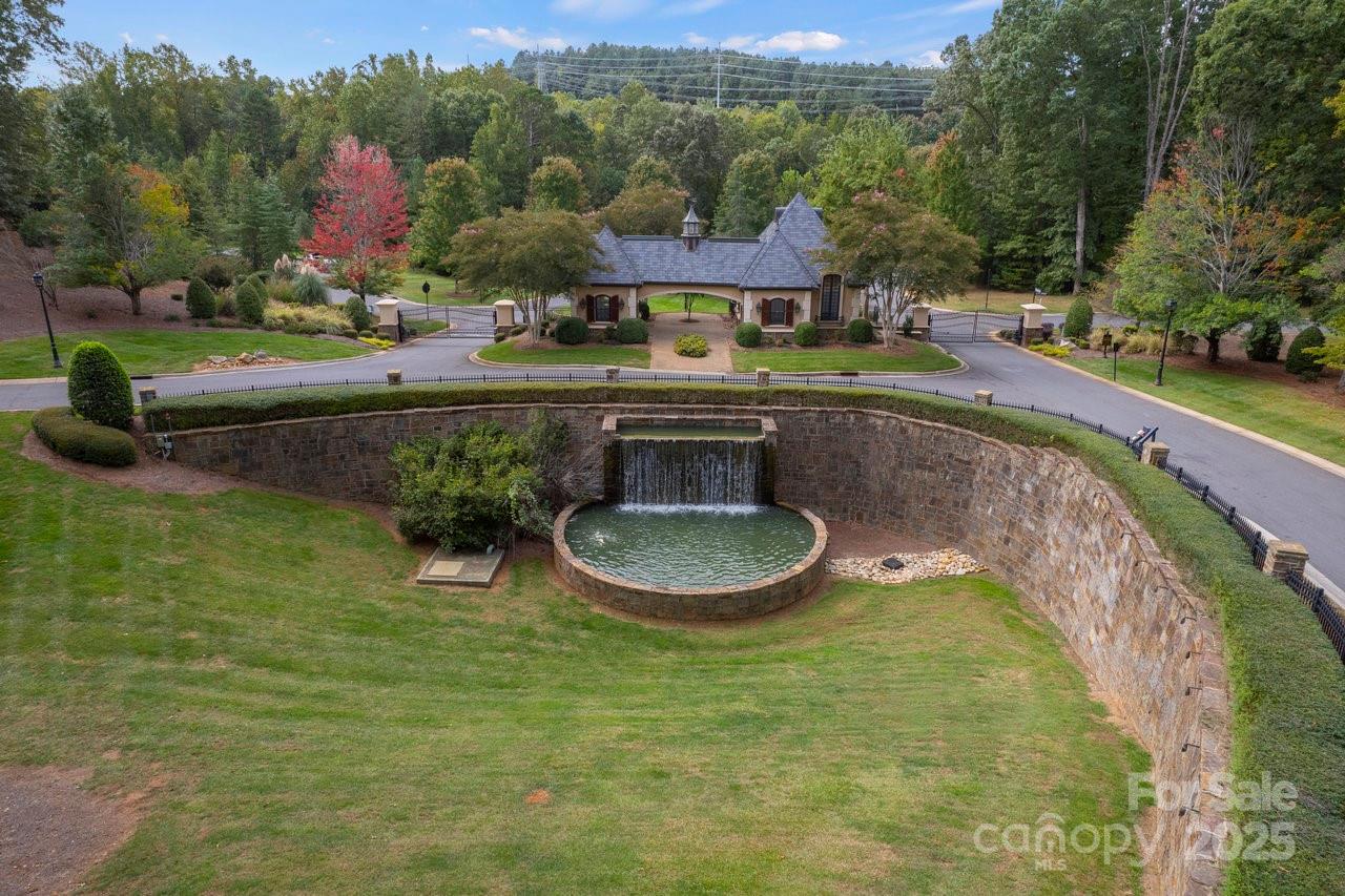 1029 Glade Spring Court Belmont NC 28012