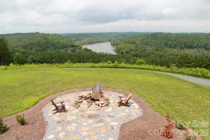 374 E Settings Boulevard NW Valdese NC 28690