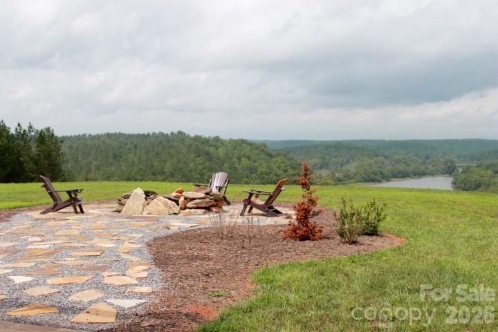 374 E Settings Boulevard NW Valdese NC 28690