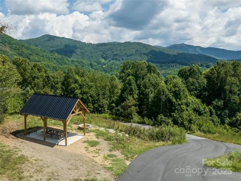 101 Red Maple Run Marshall NC 28753