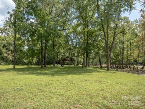 101 Red Maple Run Marshall NC 28753