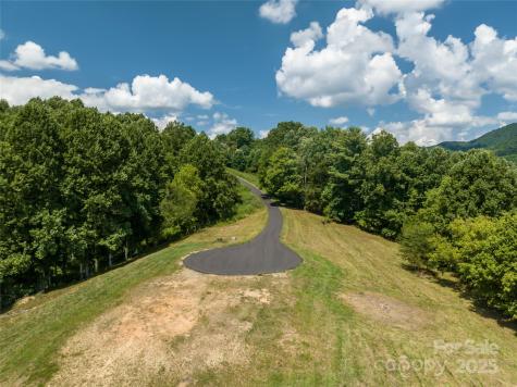 101 Red Maple Run Marshall NC 28753