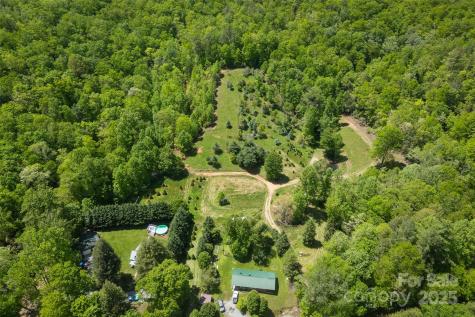 1557 Shoal Creek Road Balsam Grove NC 28708