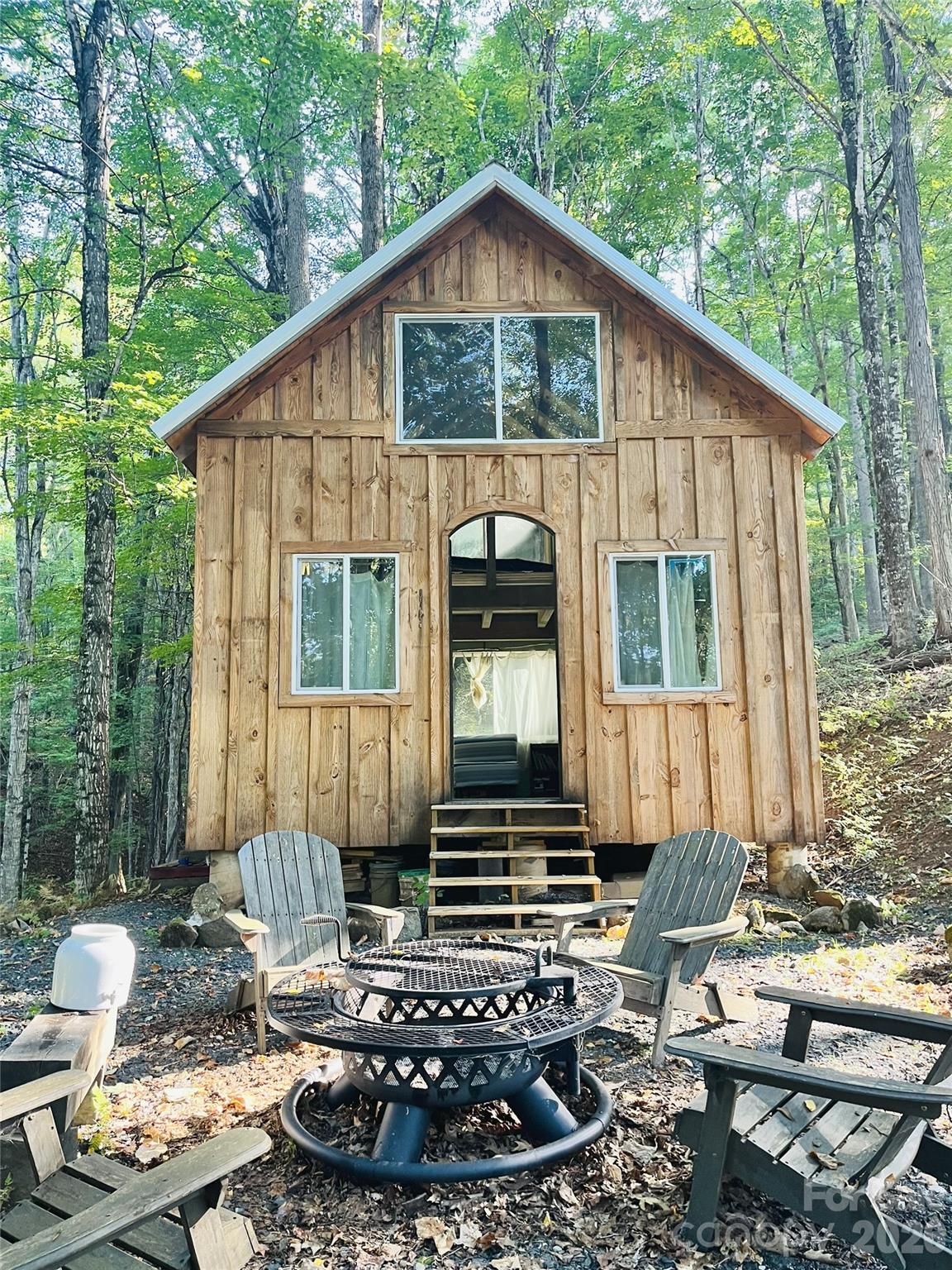 191 Bens Bend Bakersville NC 28705