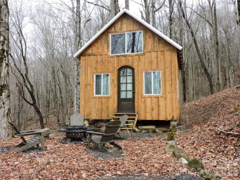 191 Bens Bend Bakersville NC 28705
