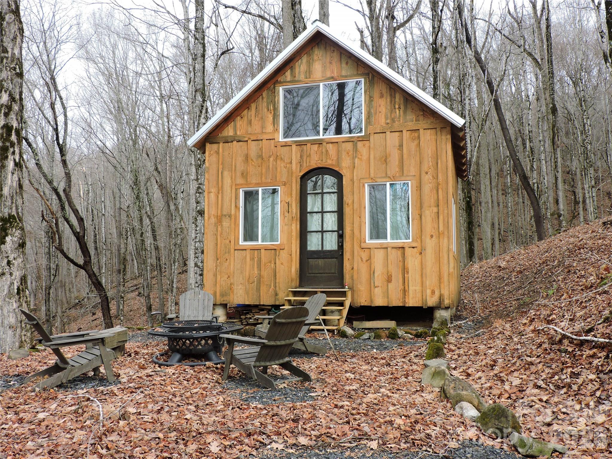 191 Bens Bend Bakersville NC 28705