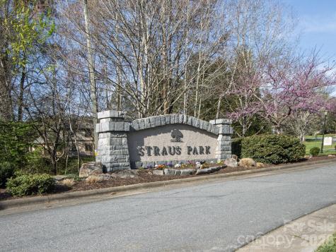 14 Park Place Brevard NC 28712