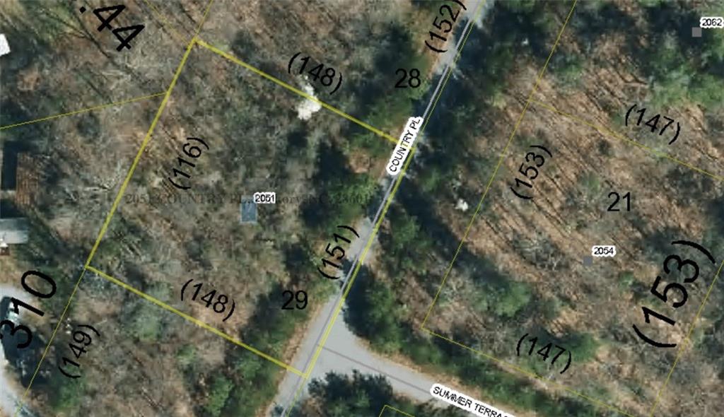 2051 Country Place Hickory NC 28601