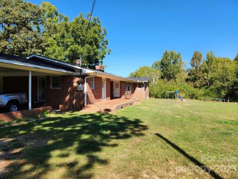 2632 Charlotte Highway Lancaster SC 29720