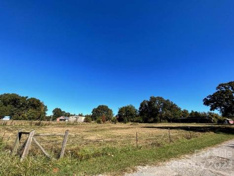 2632 Charlotte Highway Lancaster SC 29720