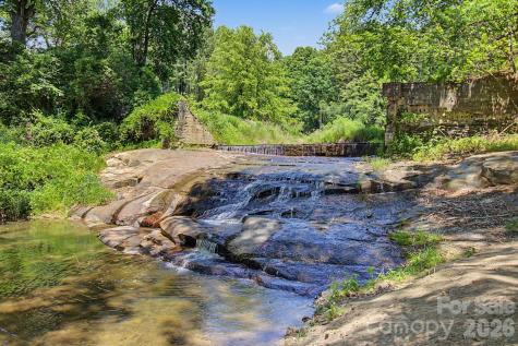 1355 Brookside Camp Road Hendersonville NC 28792