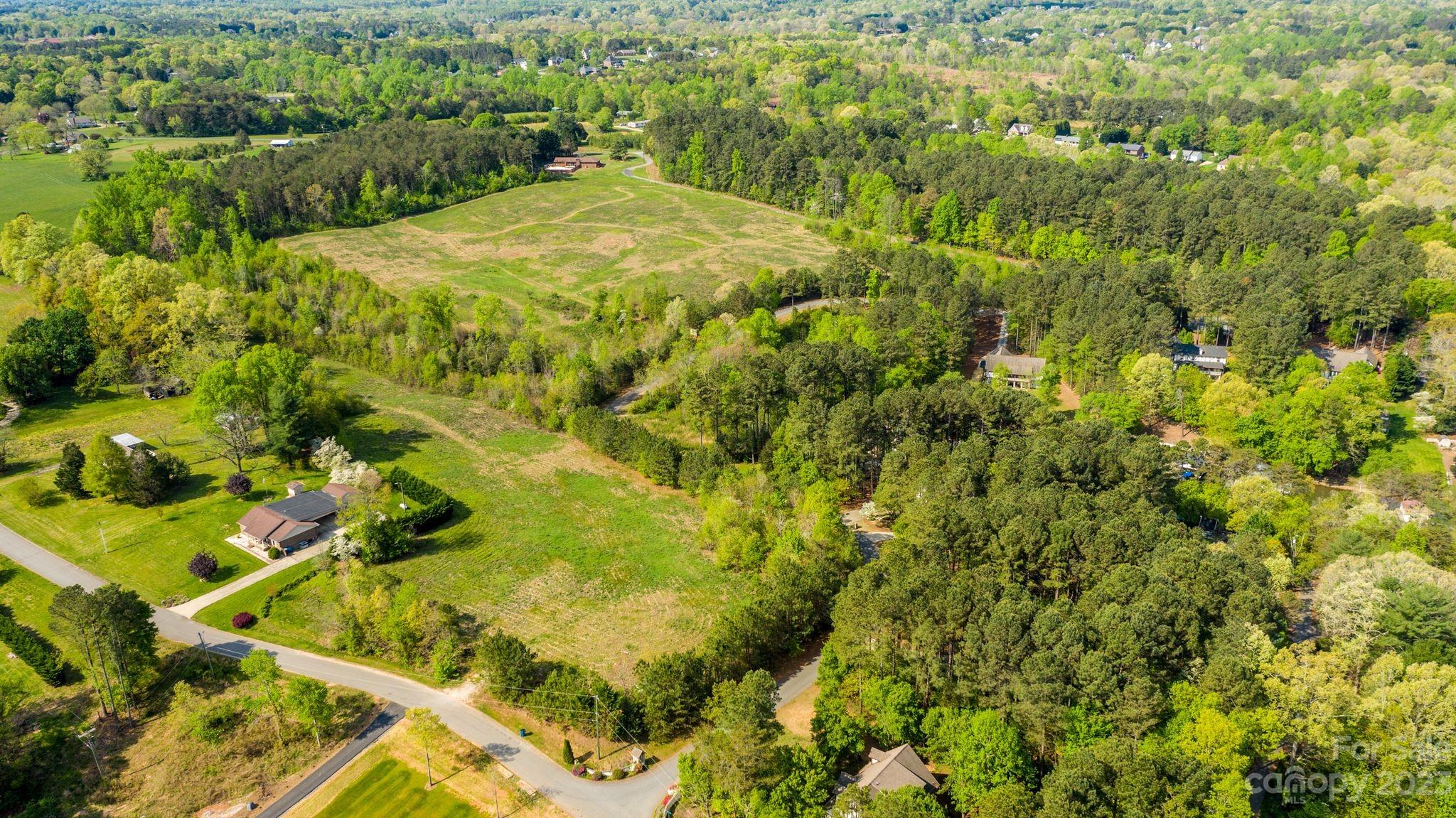 1285 Misty Lane Hickory NC 28601