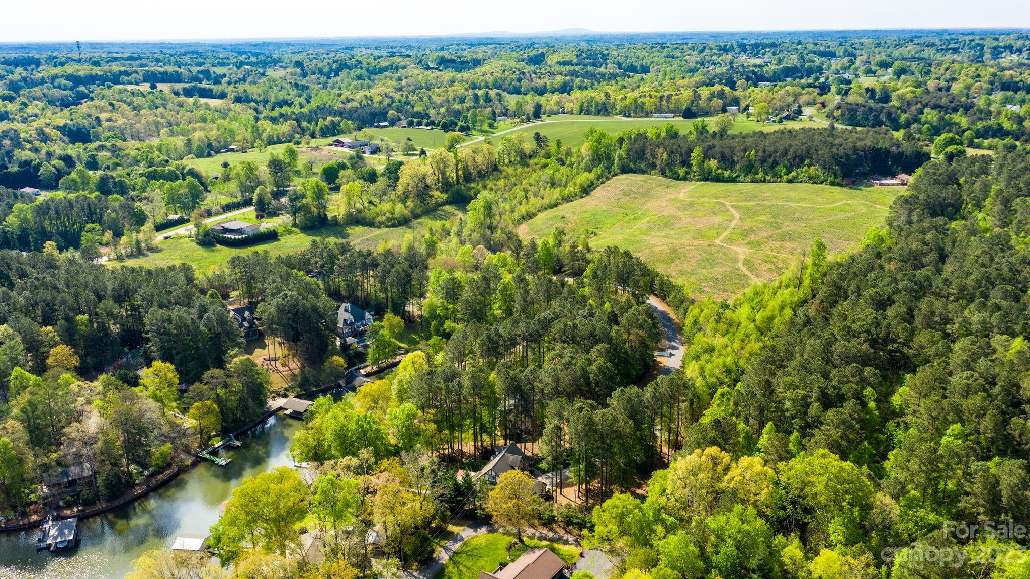 1285 Misty Lane Hickory NC 28601