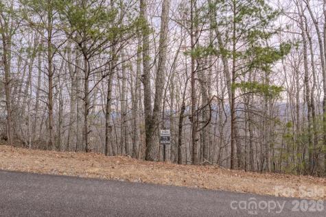 2724 Mountain Crest Drive S Marion NC 28752