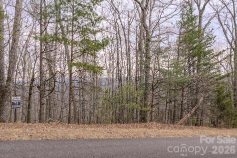 2724 Mountain Crest Drive S Marion NC 28752