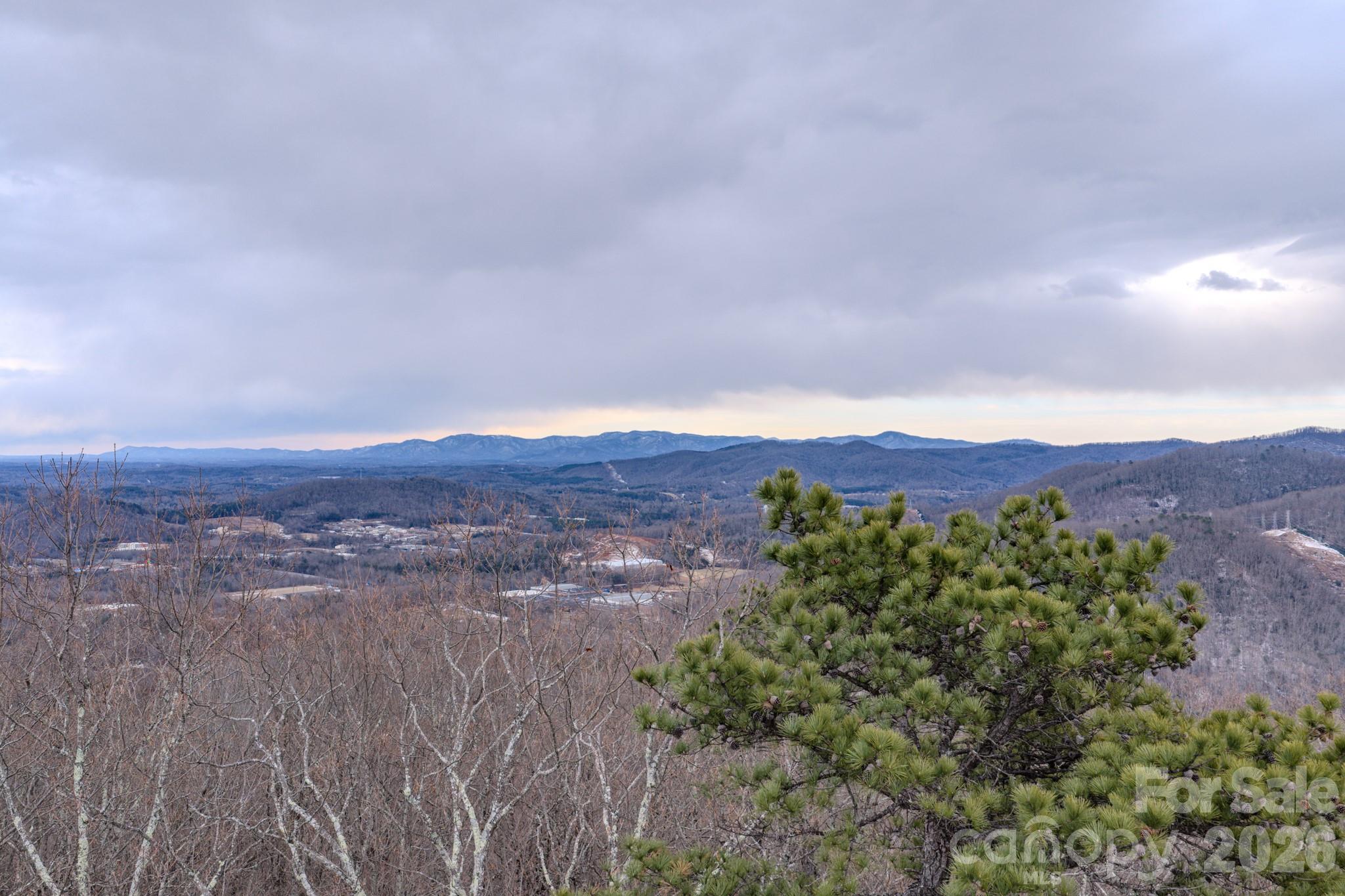 2724 Mountain Crest Drive S Marion NC 28752
