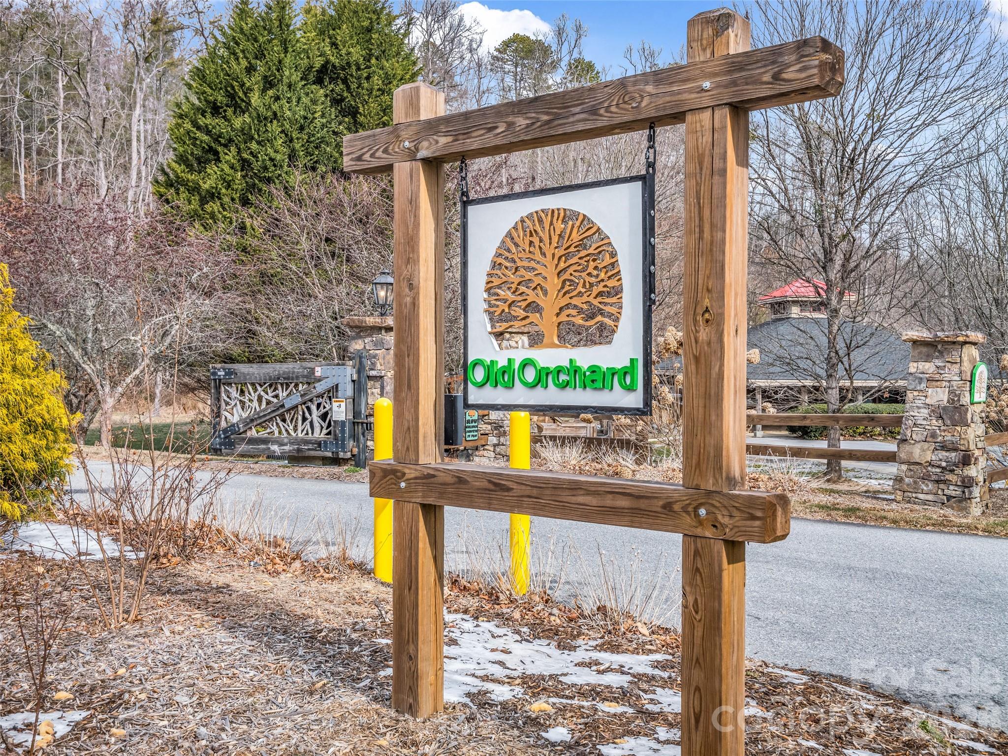 88 Summer Shade Court Hendersonville NC 28792