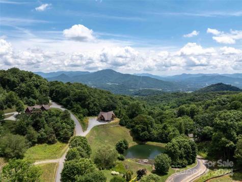 #39 Sleepy Hollow Drive Waynesville NC 28785
