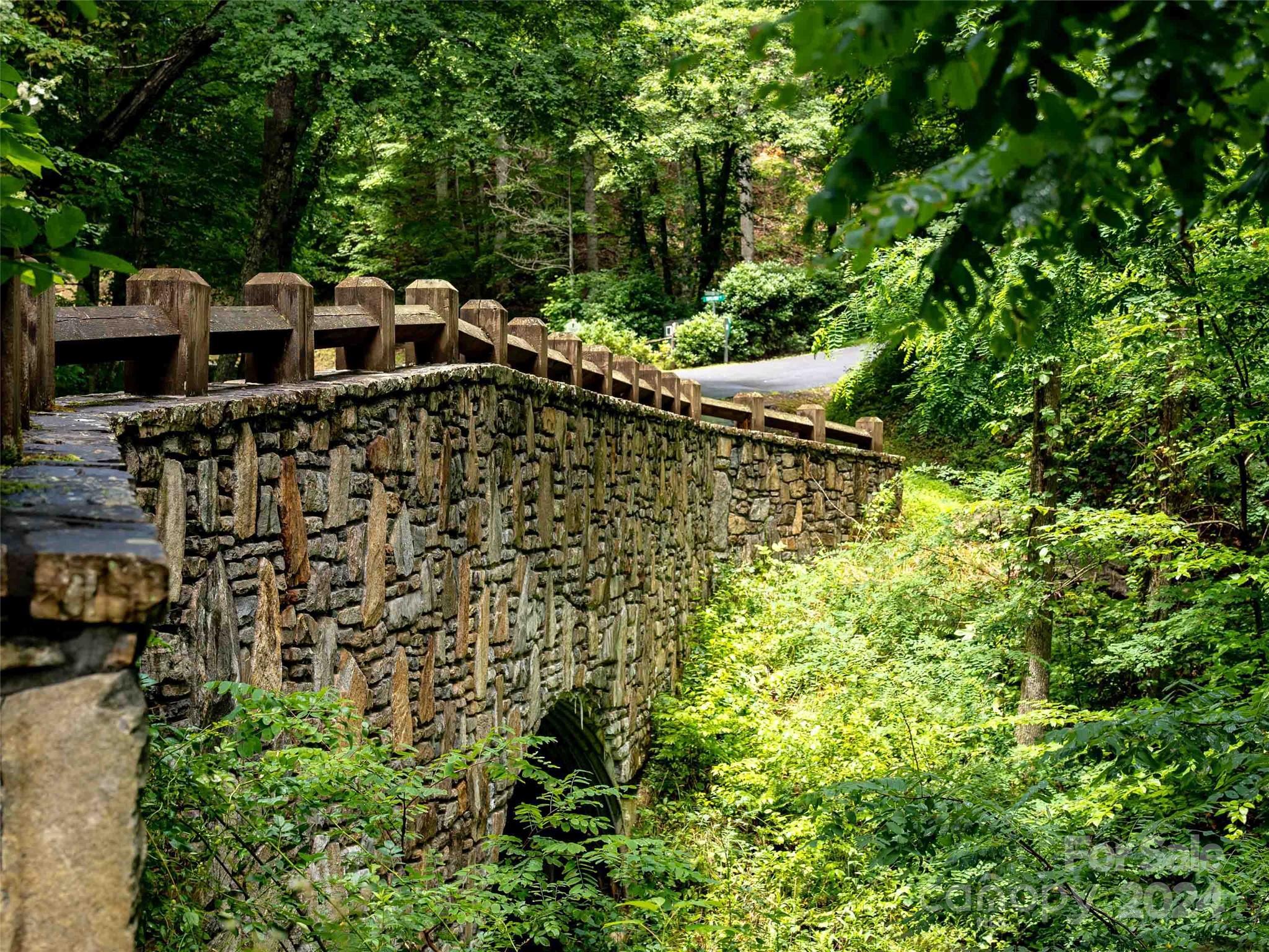 #39 Sleepy Hollow Drive Waynesville NC 28785