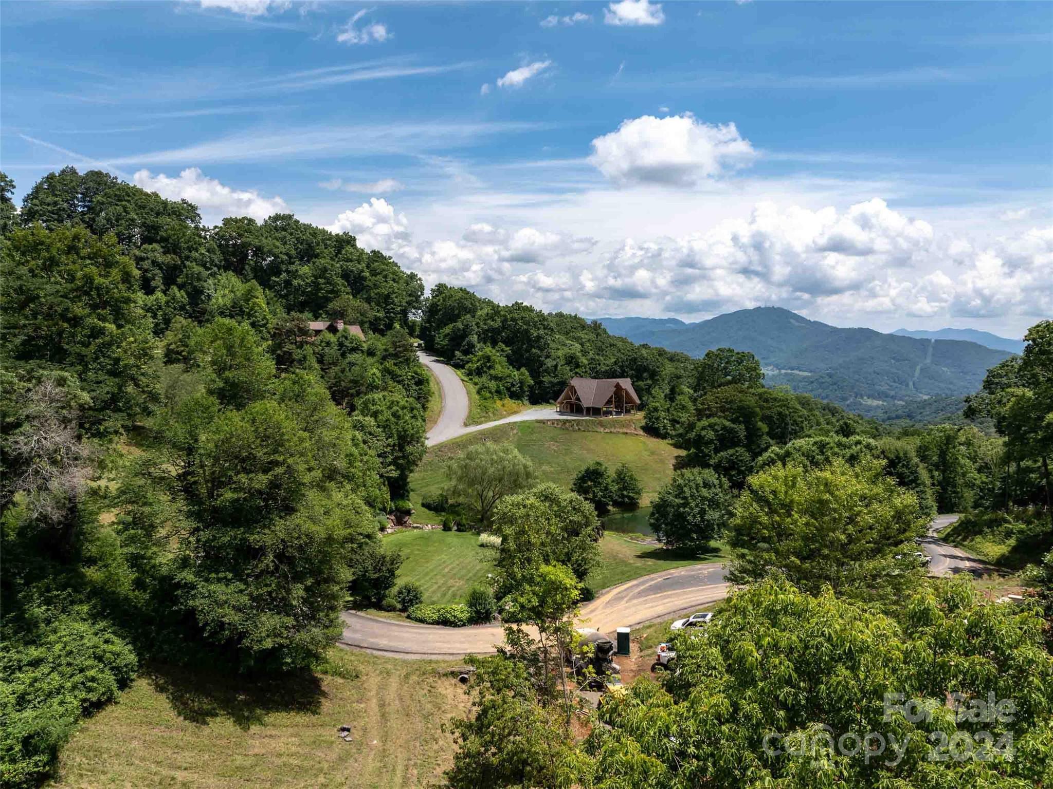 #39 Sleepy Hollow Drive Waynesville NC 28785