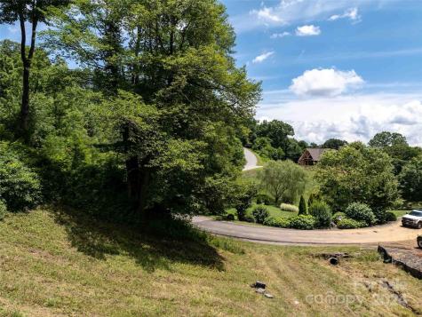 #39 Sleepy Hollow Drive Waynesville NC 28785
