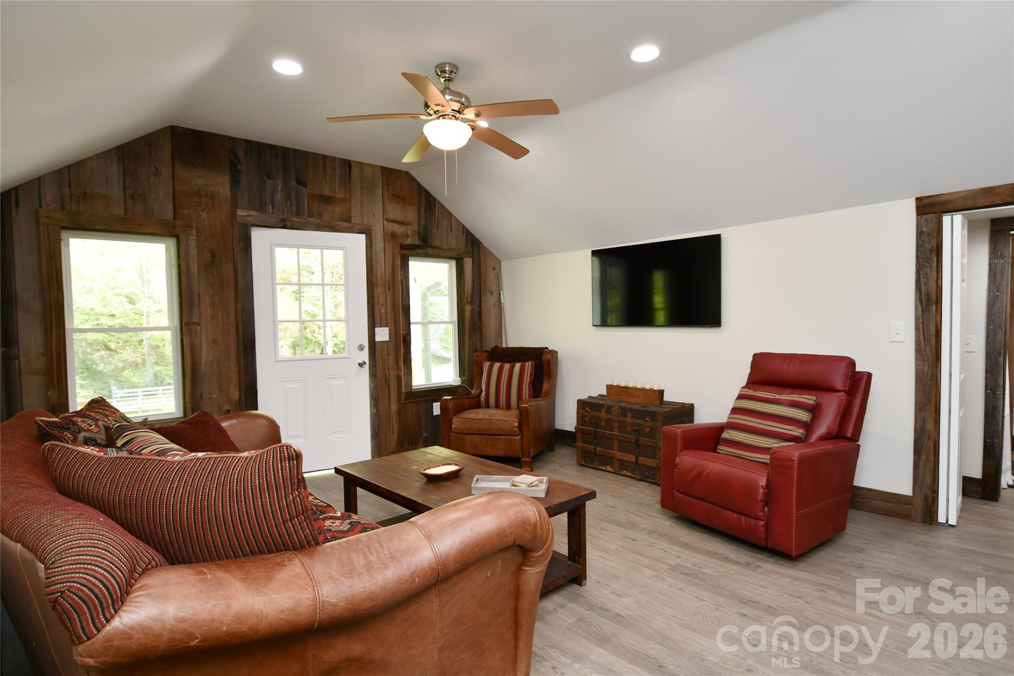 2180 Pigeon Roost Road Green Mountain NC 28740