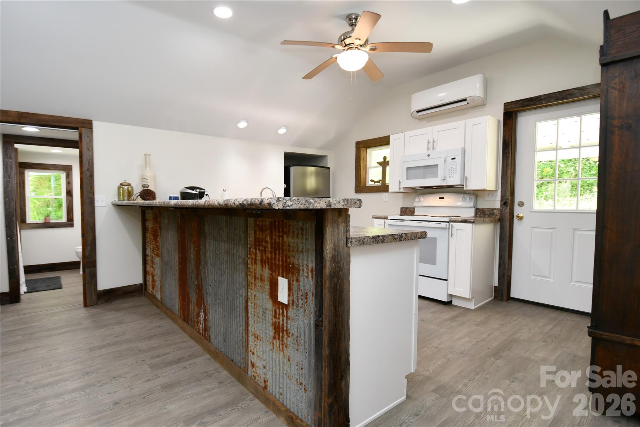 2180 Pigeon Roost Road Green Mountain NC 28740