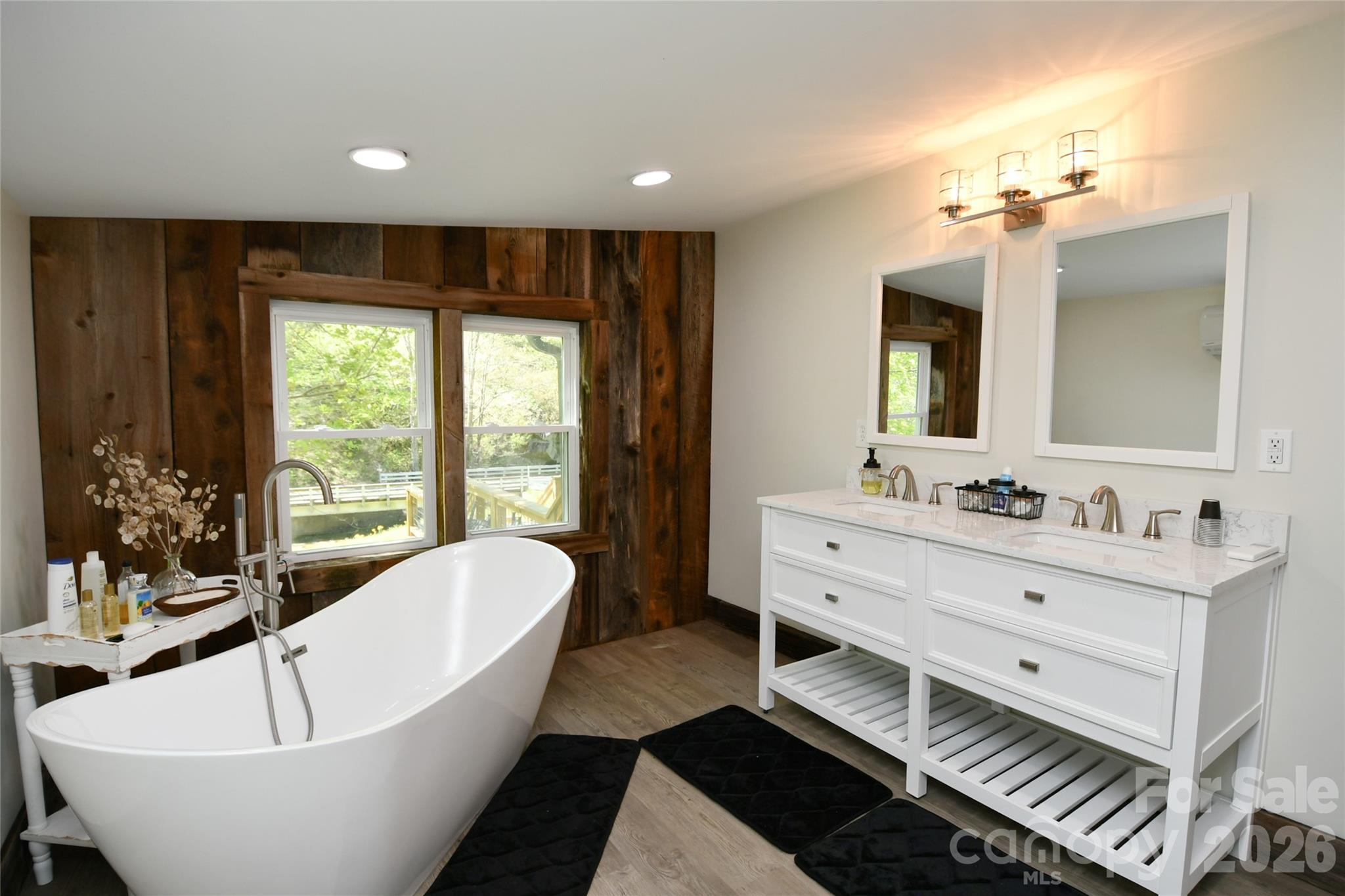 2180 Pigeon Roost Road Green Mountain NC 28740
