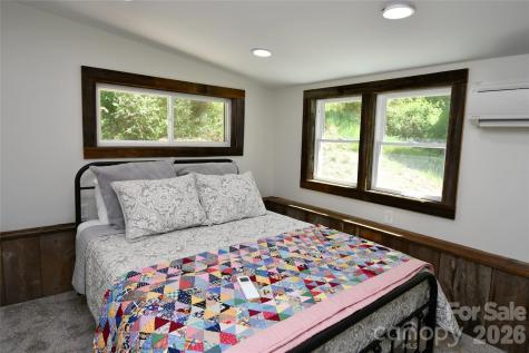 2180 Pigeon Roost Road Green Mountain NC 28740