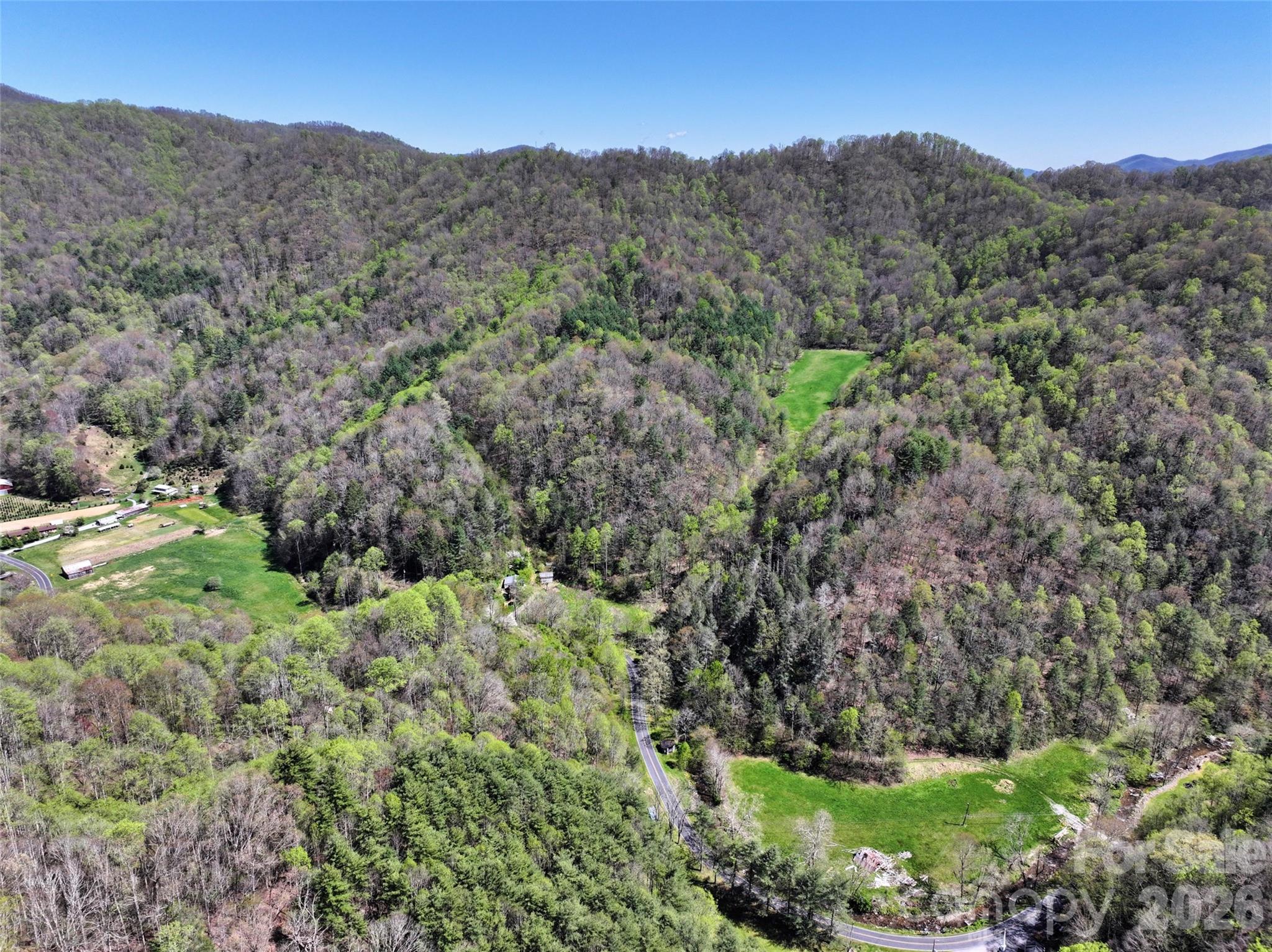 2180 Pigeon Roost Road Green Mountain NC 28740