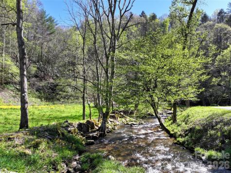 2180 Pigeon Roost Road Green Mountain NC 28740